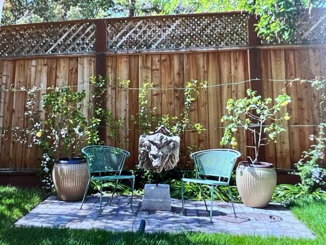 2198 Avy Avenue Menlo Park, CA 94025 - Photo 32 of 39 a garden filled with lots of potted plants