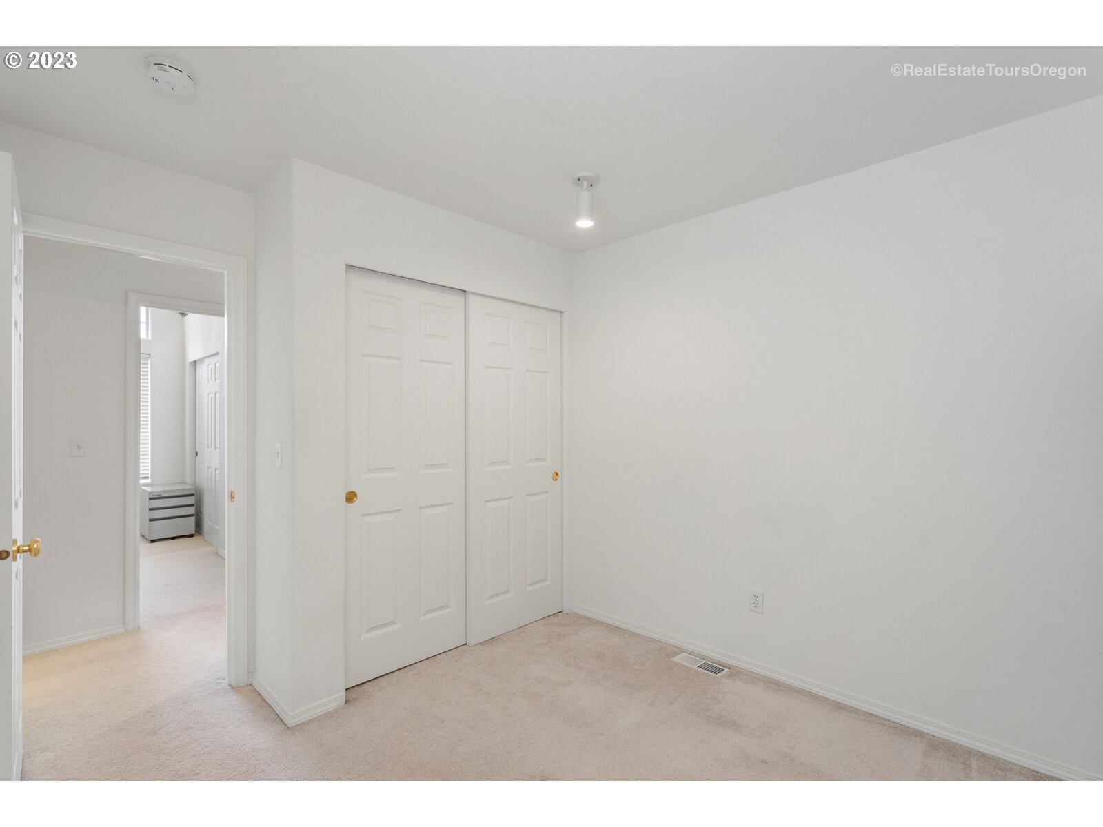 14345 Holly Springs Road Lake Oswego, OR 97035 - Photo 26 of 32