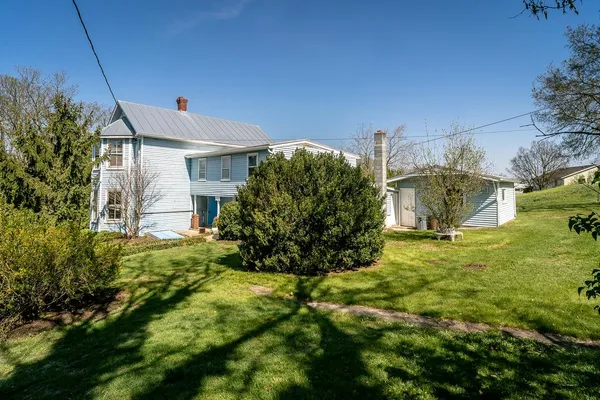 $299,900 | 133 West Springbrook Road, Broadway, VA 22815