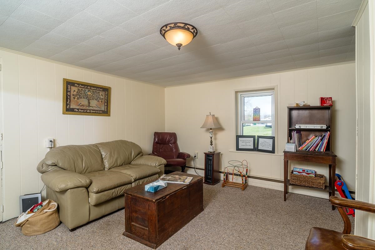 133 West Springbrook Road Broadway, VA 22815 - Photo 4 of 40