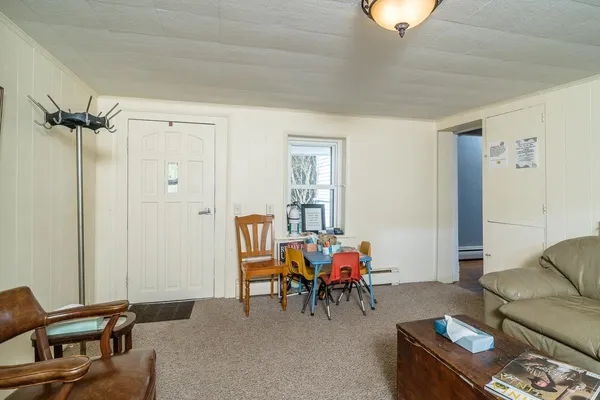 $299,900 | 133 West Springbrook Road, Broadway, VA 22815