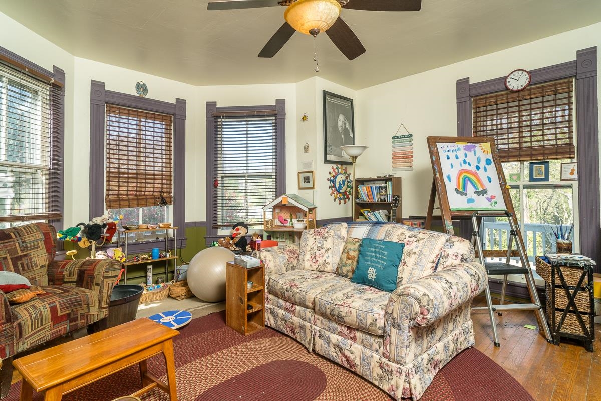 133 West Springbrook Road Broadway, VA 22815 - Photo 8 of 40