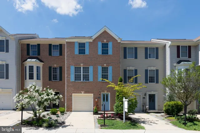 $2,900 | 2124 Millhaven Drive, Edgewater, MD 21037