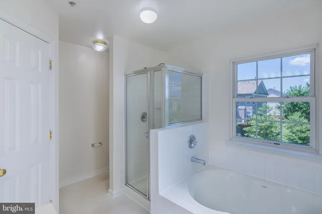 $2,900 | 2124 Millhaven Drive, Edgewater, MD 21037