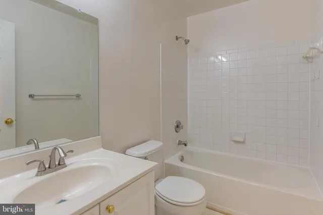 $2,900 | 2124 Millhaven Drive, Edgewater, MD 21037