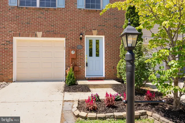 $2,900 | 2124 Millhaven Drive, Edgewater, MD 21037