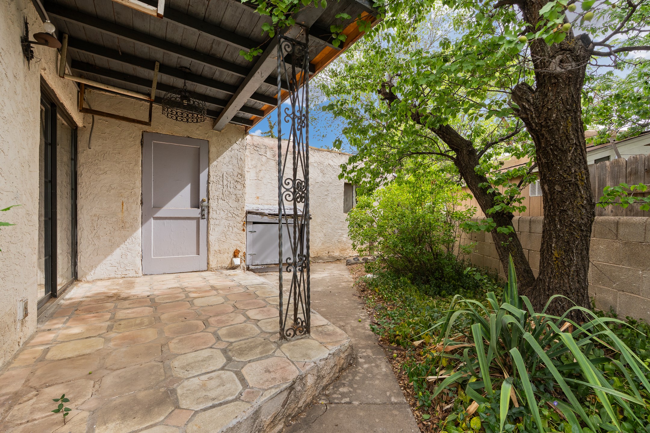 1949 Hano Road Santa Fe, NM 87505 - Photo 4 of 56