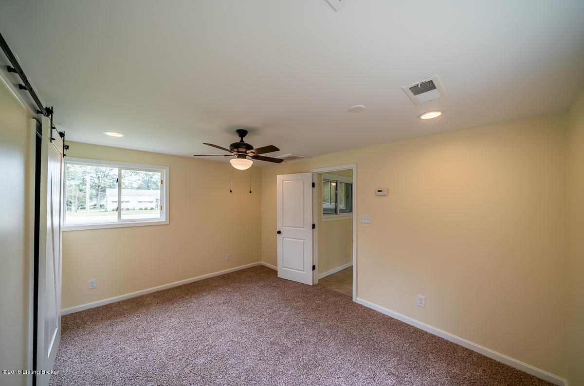 1846 Heaton Road Louisville, KY 40216 - Photo 16 of 36 1846 Heaton Rd L-30