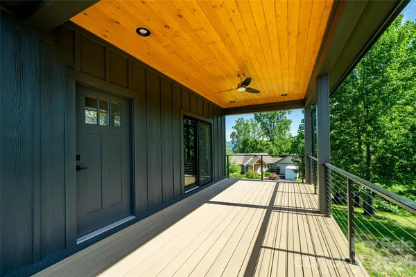 $739,990 | 253 Eagles Eye Drive, Hendersonville, NC 28792