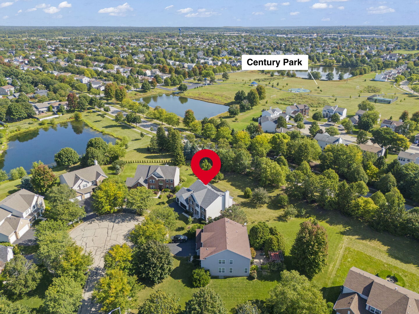 5 Player Court Bolingbrook, IL 60490 - Photo 33 of 37 an aerial view of residential houses with outdoor space and lake view