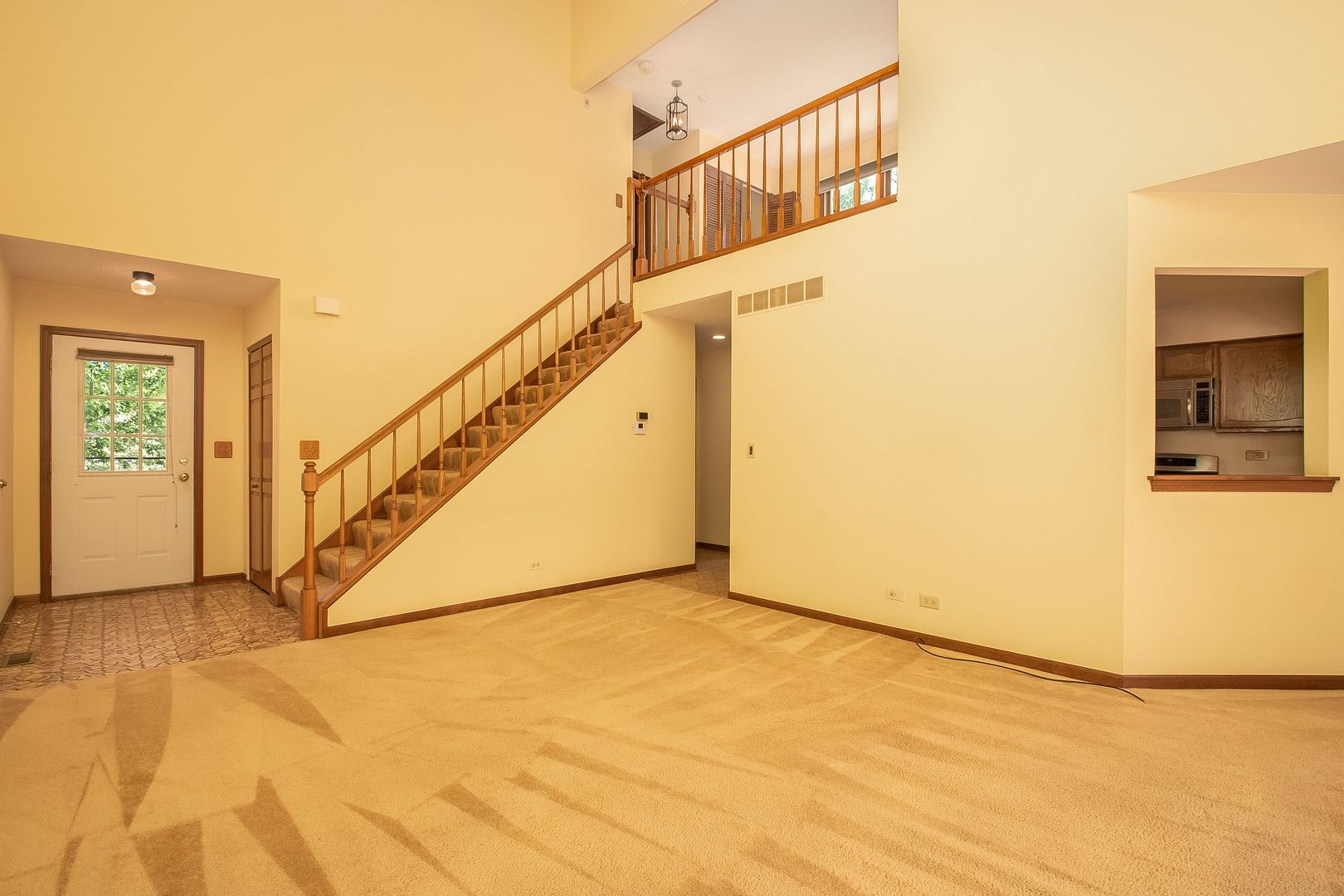 466 River Front Circle Naperville, IL 60540 - Photo 5 of 17 a view of an entryway