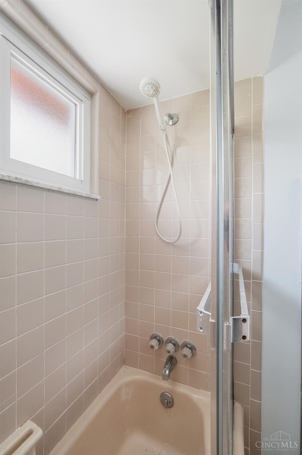 4455 Cloverhill Terrace Cincinnati, OH 45238 - Photo 51 of 78