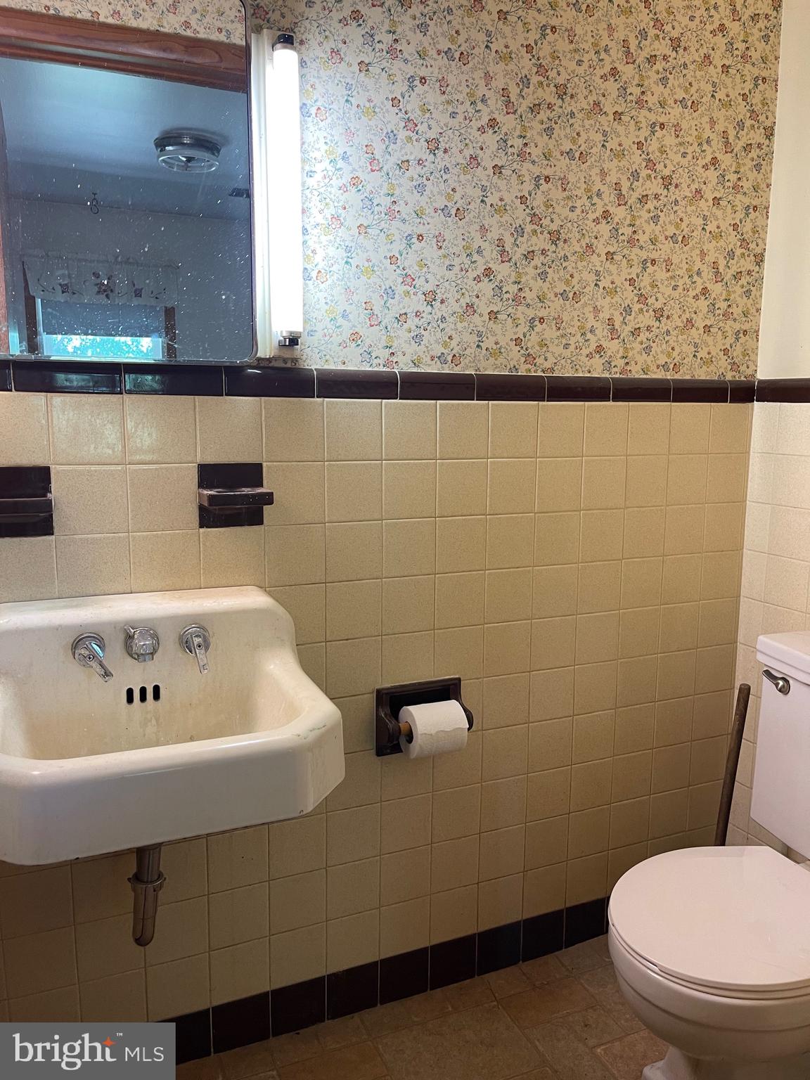 606 Quinton-Marlboro Road Bridgeton, NJ 08302 - Photo 22 of 46 Half Bath