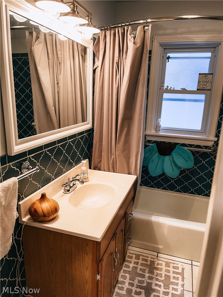 13016 Chardon-Windsor Road Chardon, OH 44024 - Photo 13 of 18 Gallery Image 13