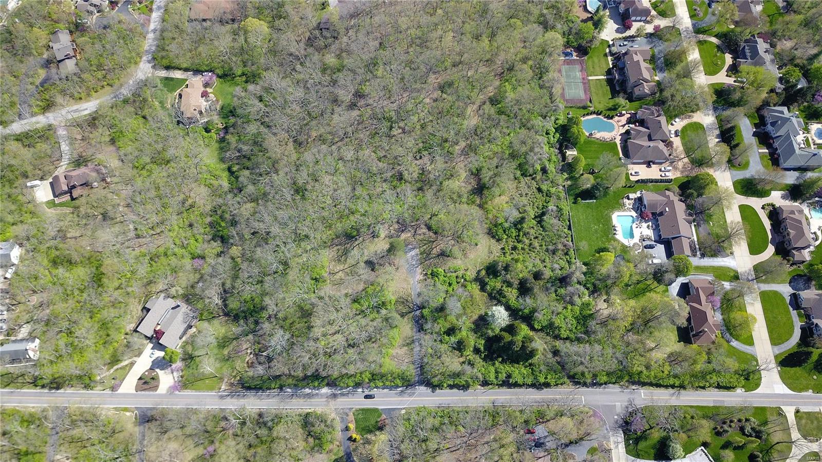 12488 Robyn Road Sunset Hills, MO 63127 - Photo 11 of 18 Gallery Image 11