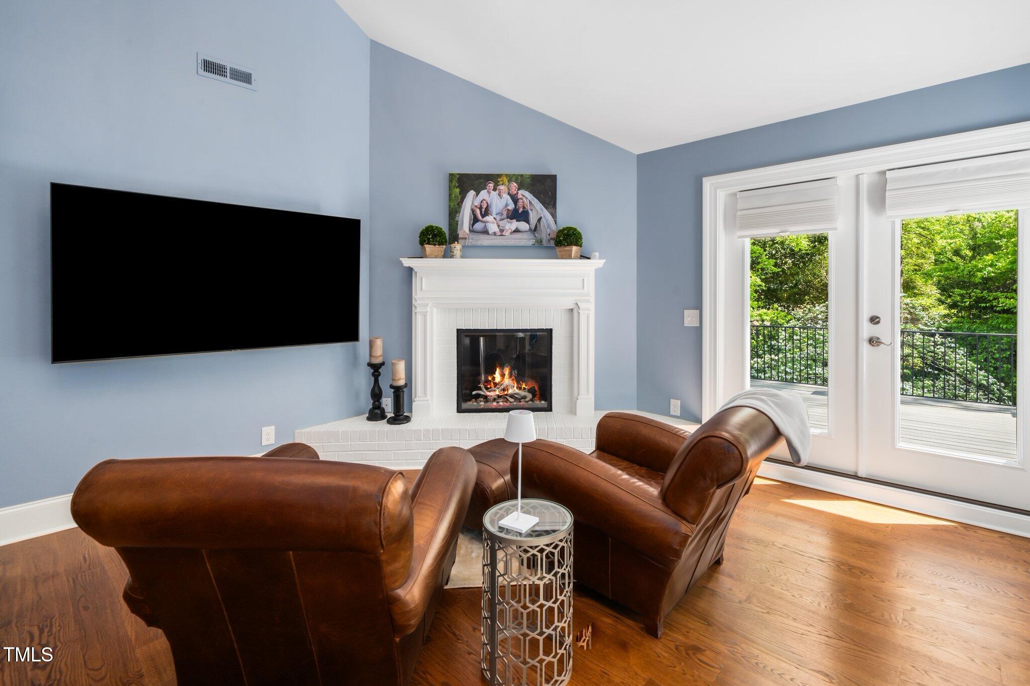 2105 White Oak Road Raleigh, NC 27608 - Photo 23 of 55 41-web-or-mls-2105 White Oak (204 of 498