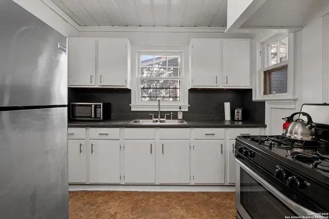 $415,000 | 118 Callaghan Avenue, San Antonio, TX 78210