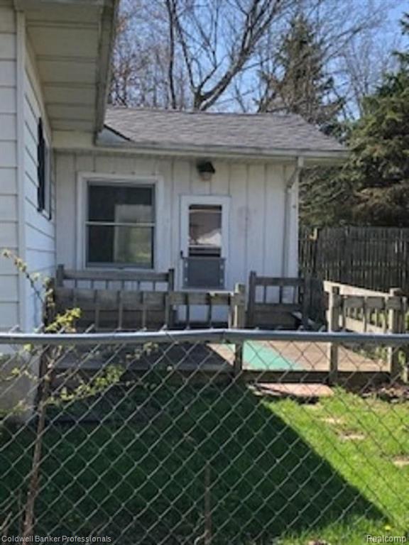 5452 Hammond Road Lapeer, MI 48446 - Photo 3 of 16