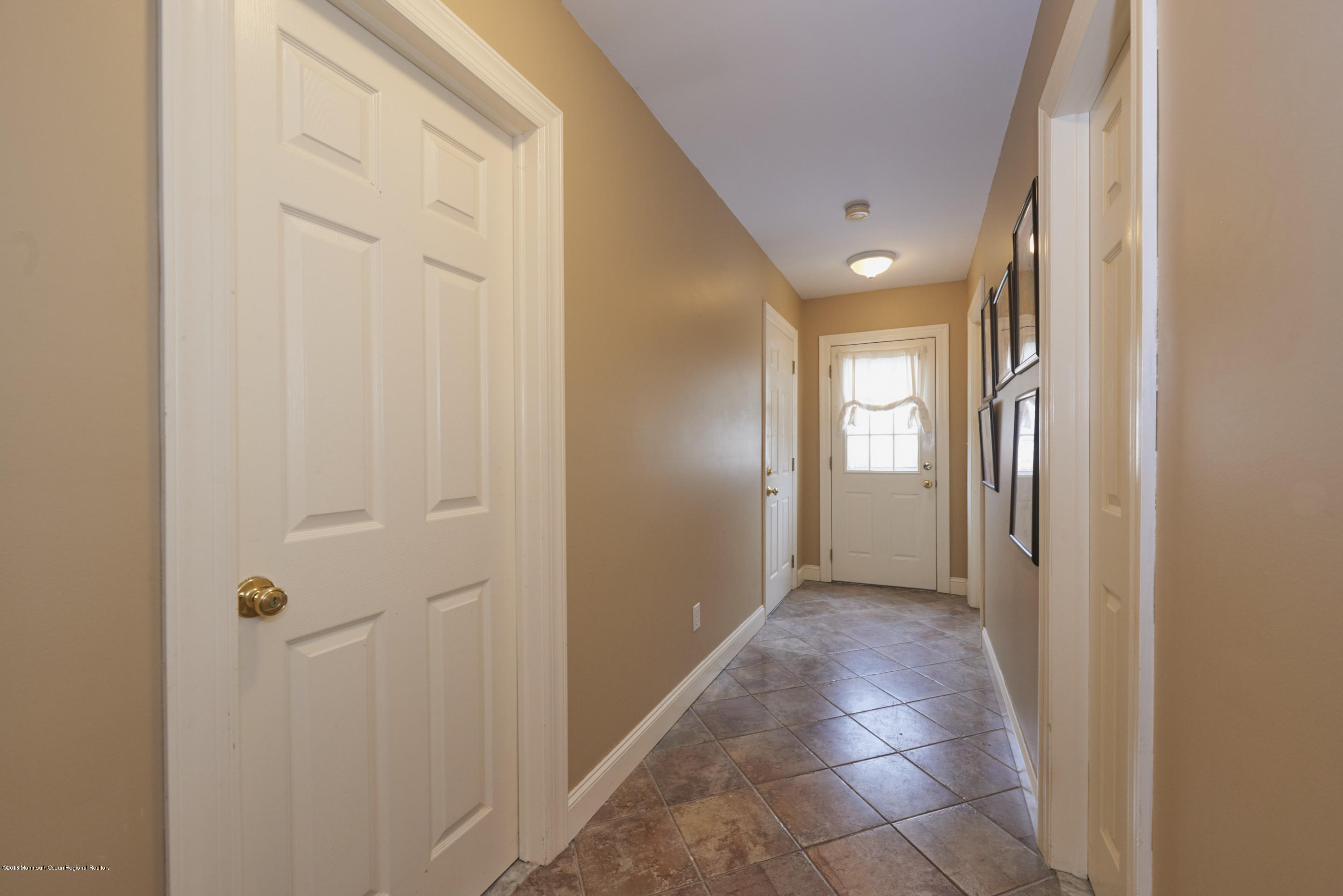 3 Lone Oak Road Middletown, NJ 07748 - Photo 15 of 23 Mudroom/Hallway