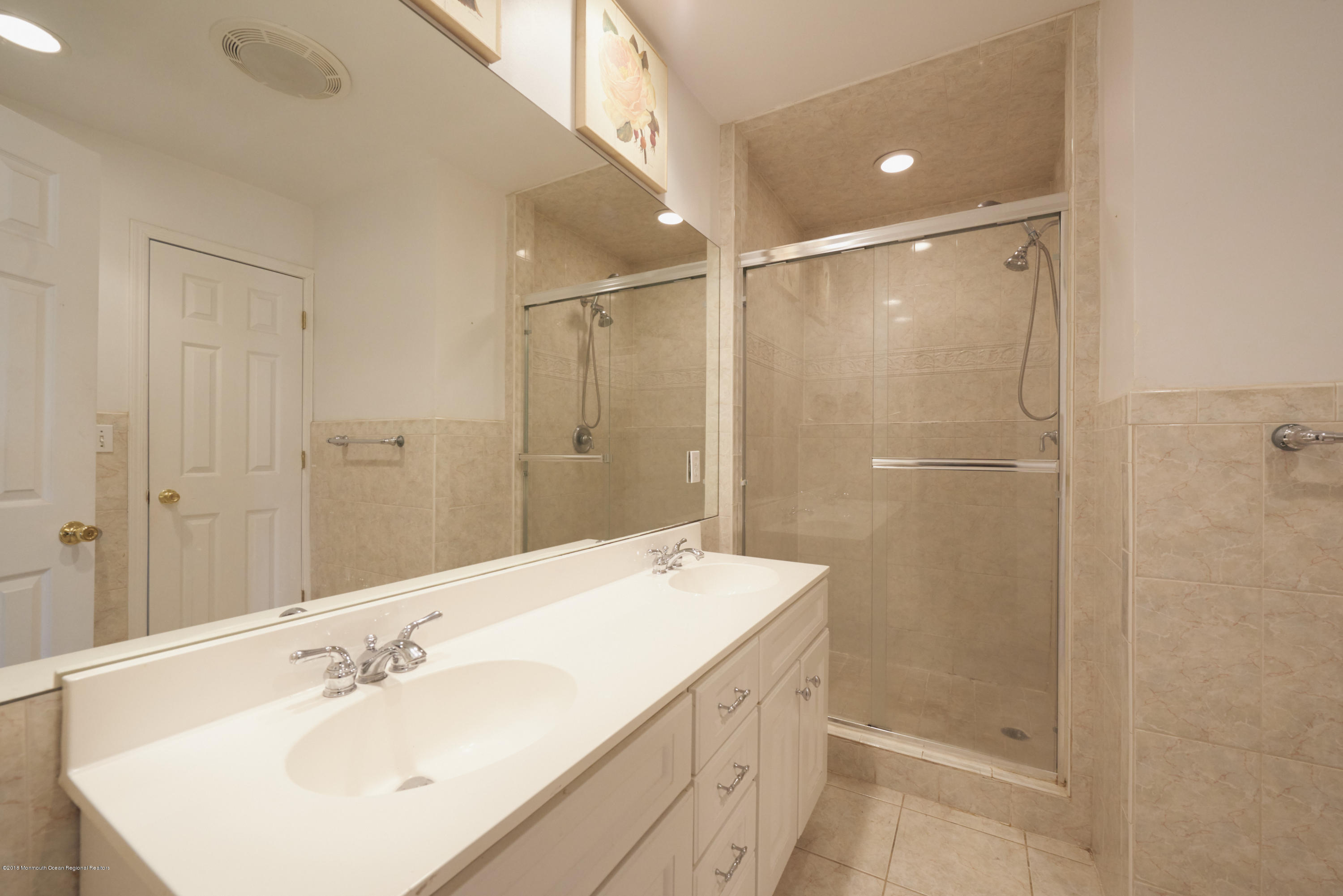 3 Lone Oak Road Middletown, NJ 07748 - Photo 22 of 23 Master Bath