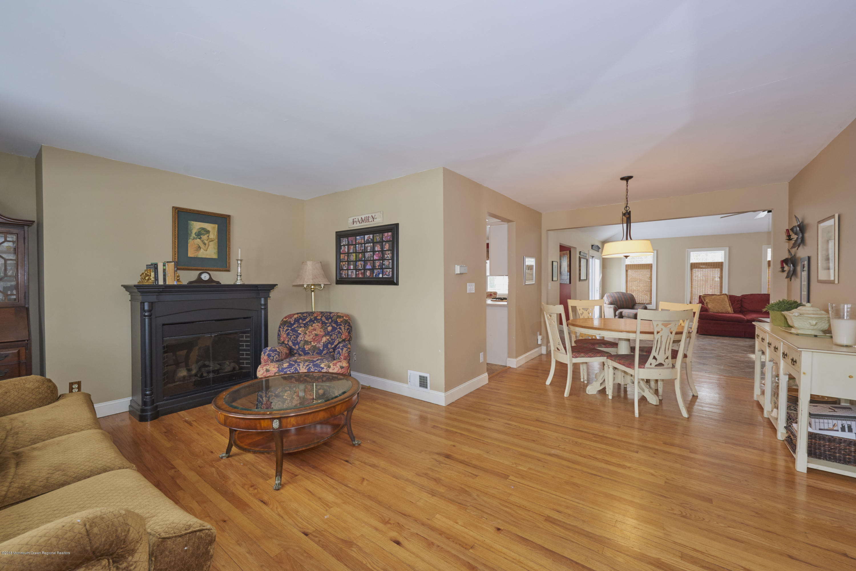 3 Lone Oak Road Middletown, NJ 07748 - Photo 5 of 23 Open Concept
