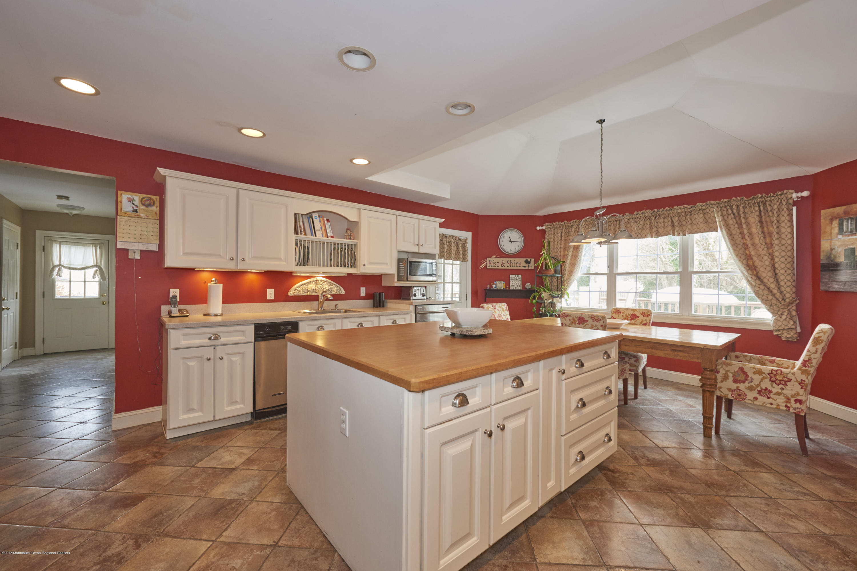 3 Lone Oak Road Middletown, NJ 07748 - Photo 9 of 23 Chef's Kitchen