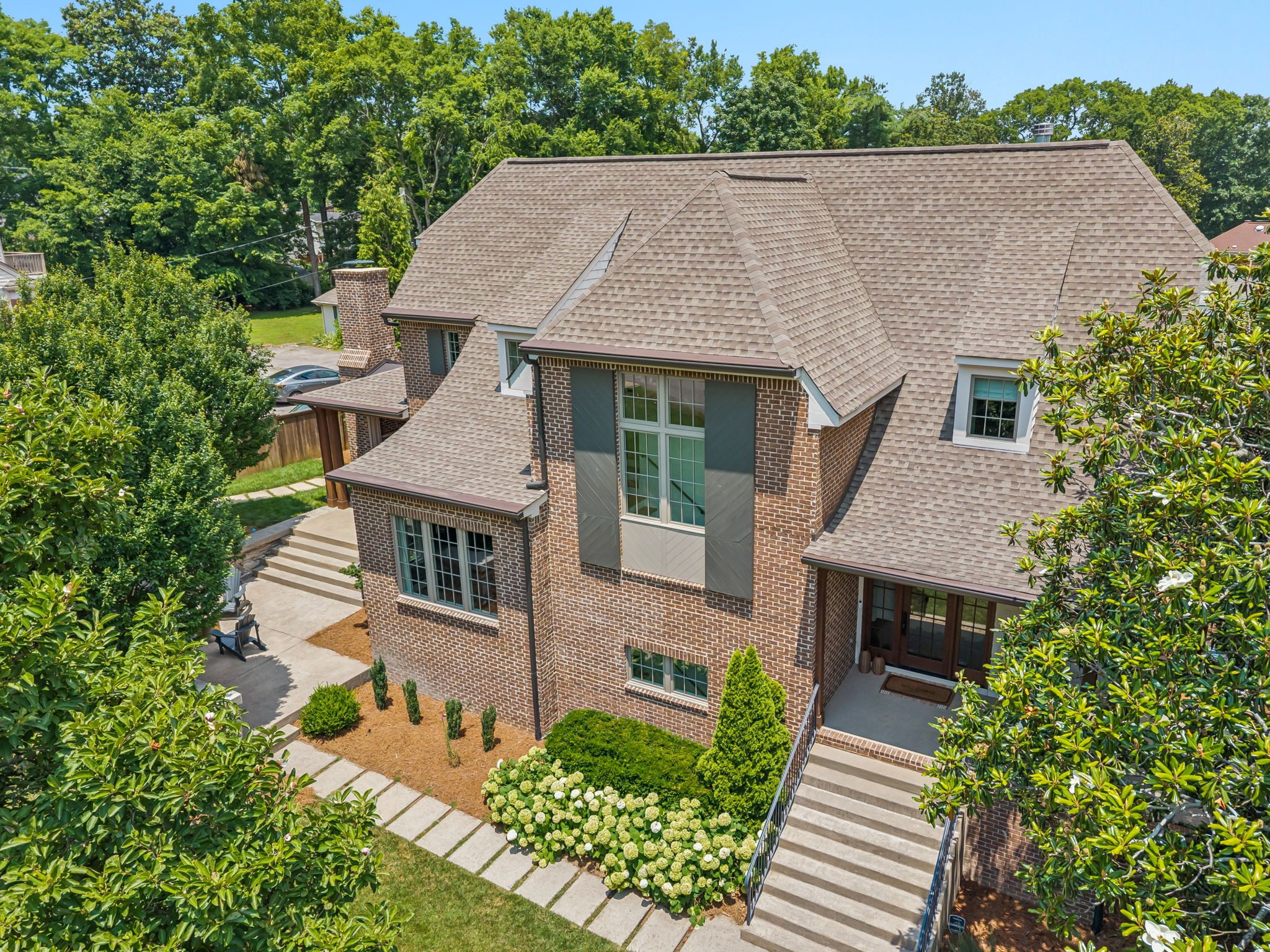 2401 Sterling Road Nashville, TN 37215 - Photo 2 of 92