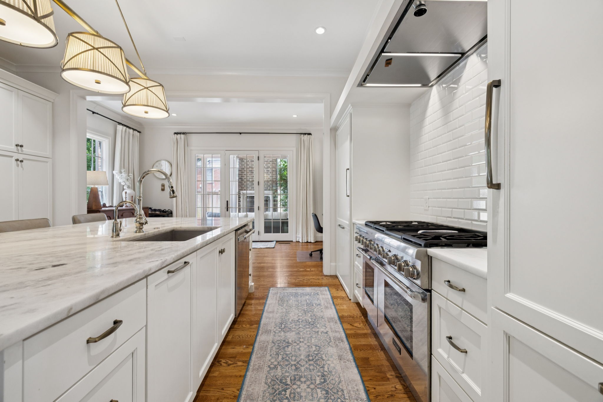 2401 Sterling Road Nashville, TN 37215 - Photo 36 of 92