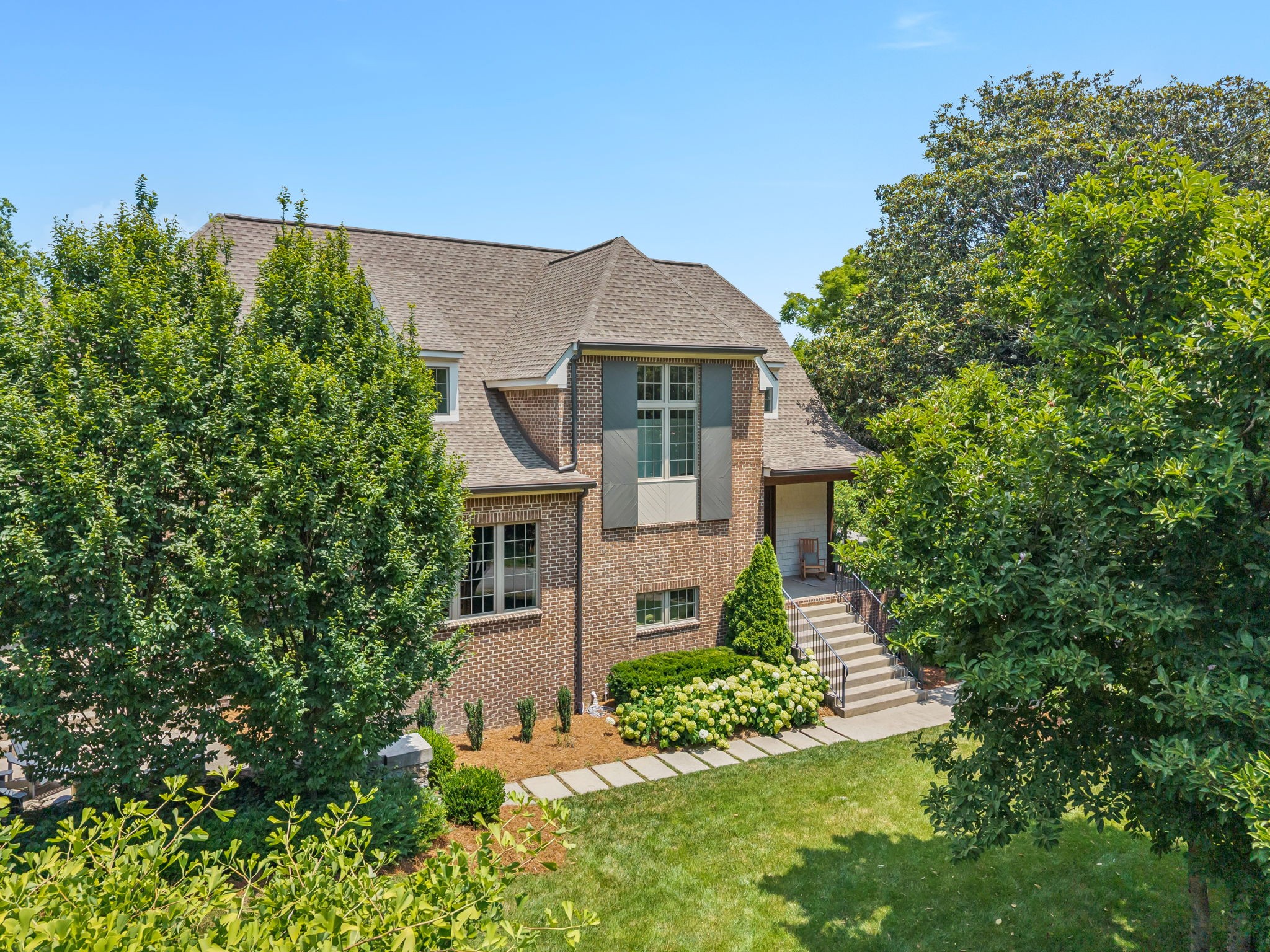 2401 Sterling Road Nashville, TN 37215 - Photo 4 of 92