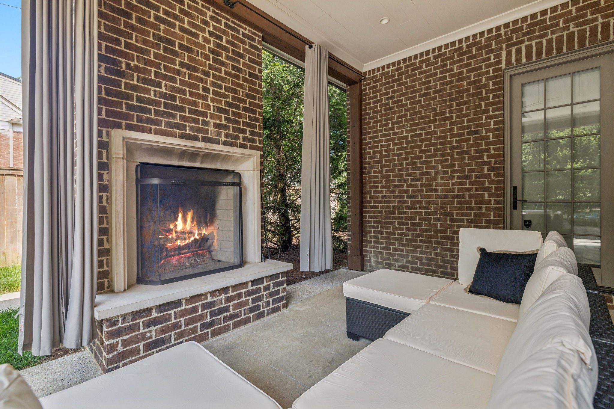 2401 Sterling Road Nashville, TN 37215 - Photo 7 of 92
