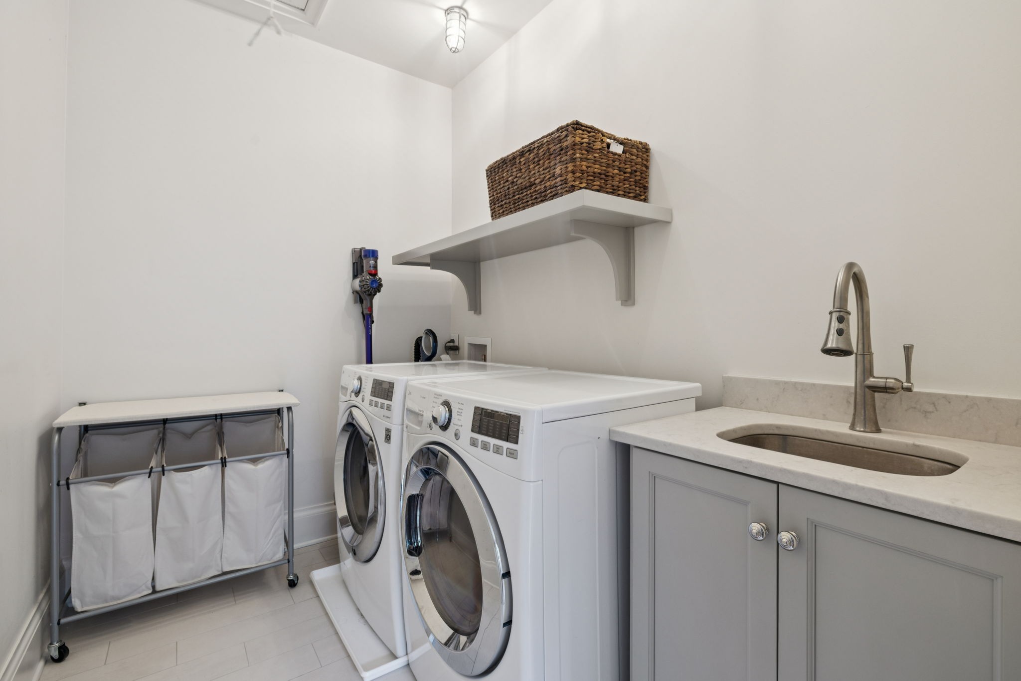 2401 Sterling Road Nashville, TN 37215 - Photo 80 of 92 a utility room with dryer and washer