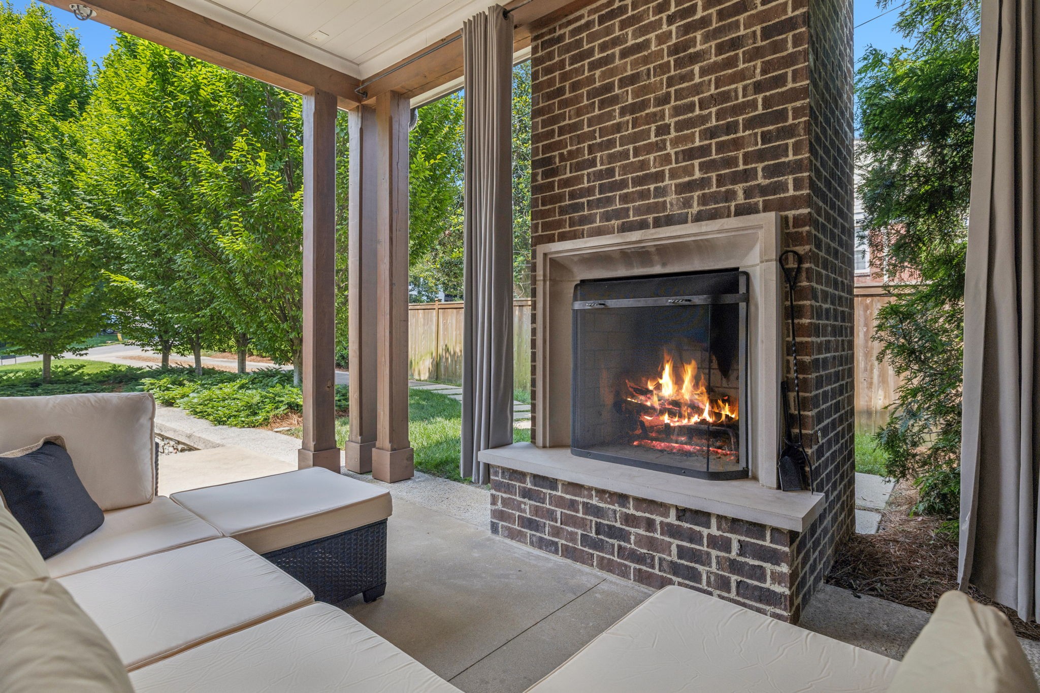 2401 Sterling Road Nashville, TN 37215 - Photo 8 of 92