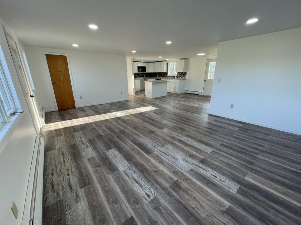 4136 South Betsie River Road Interlochen, MI 49643 - Photo 5 of 21 1886526-4.JPG