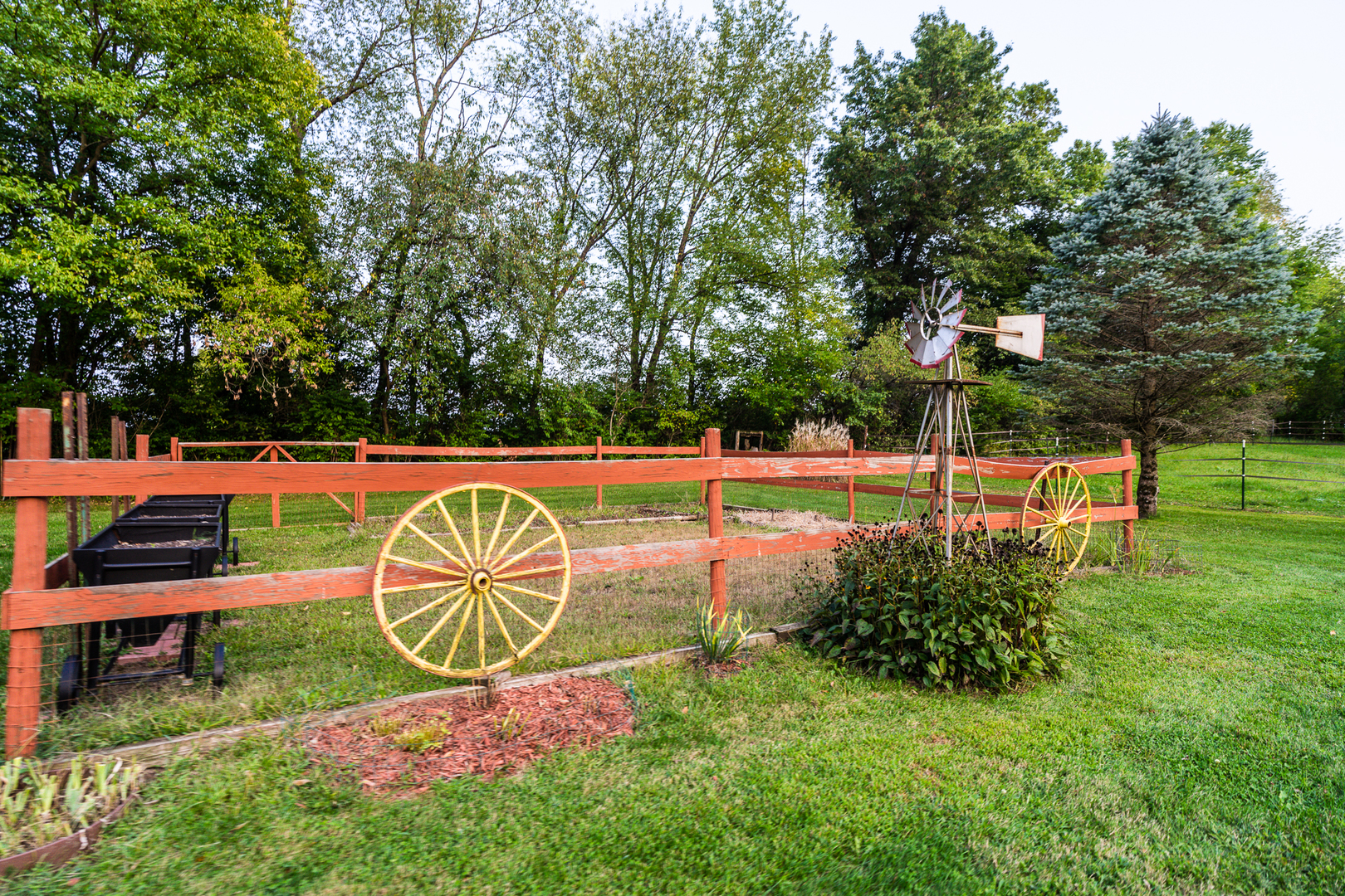 2018 Grand Detour Road Dixon, IL 61021 - Photo 23 of 25 an outdoor space with garden