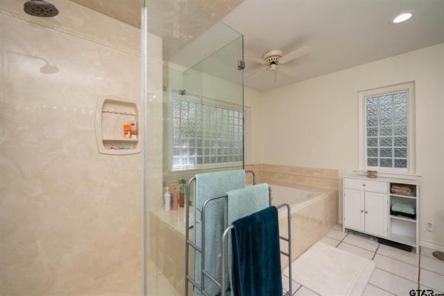 431 Gifford Street Rusk, TX 75785 - Photo 35 of 40 a kitchen with cabinets and window