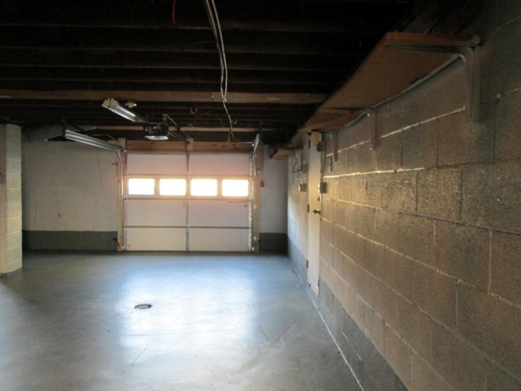1176 Silver Grove Road Bluff City, TN 37618 - Photo 15 of 26 Drive Under garage