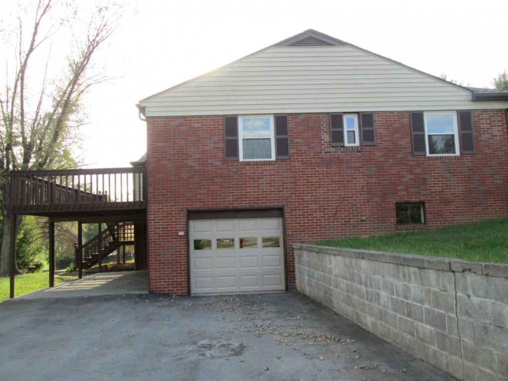 1176 Silver Grove Road Bluff City, TN 37618 - Photo 20 of 26 Side View