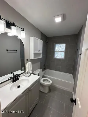 $199,900 | 221 Murphy Street, Pelahatchie, MS 39145