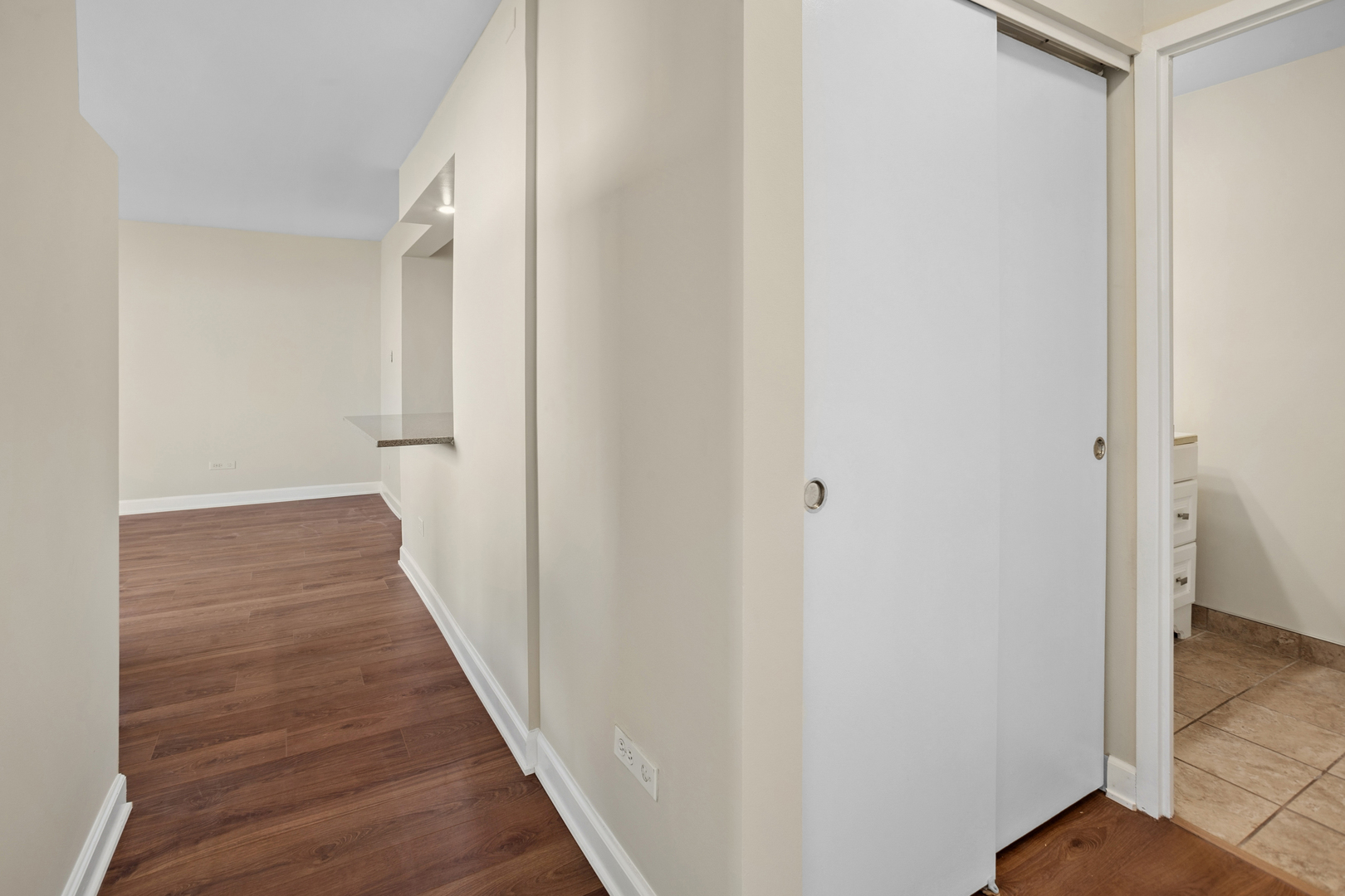 20 North Tower Road, Unit 9C Oak Brook, IL 60523 - Photo 15 of 20
