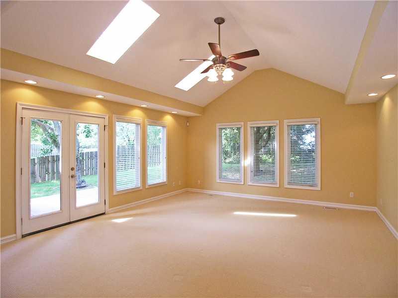 12380 Charing Cross Road Carmel, IN 46033 - Photo 12 of 22 Gallery Image 12
