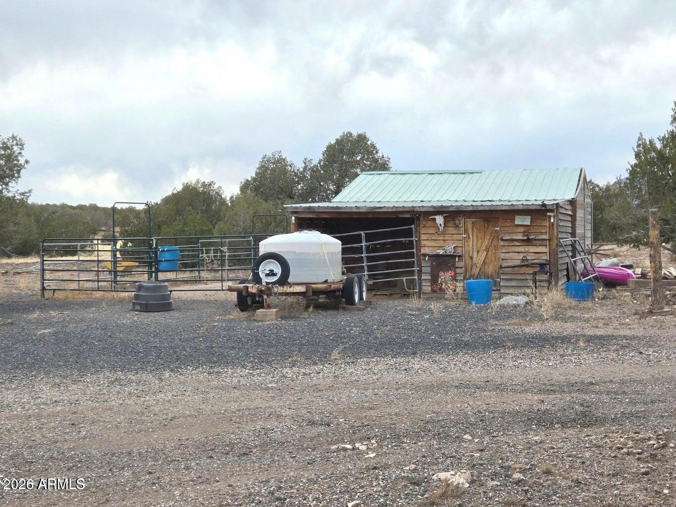 8495 Antelope Run Road Ash Fork, AZ 86320 - Photo 9 of 40 9