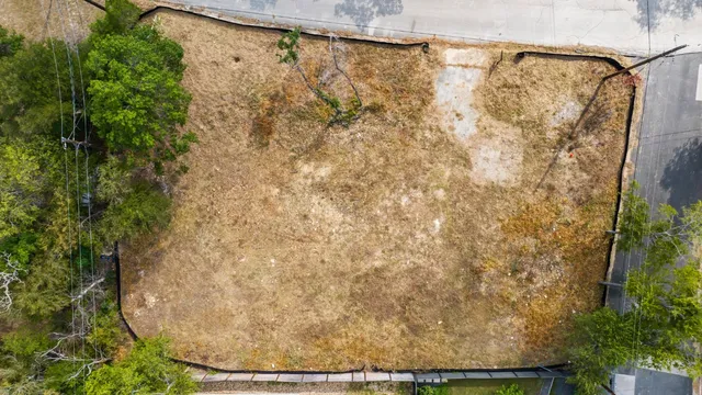 a view of a bathroom