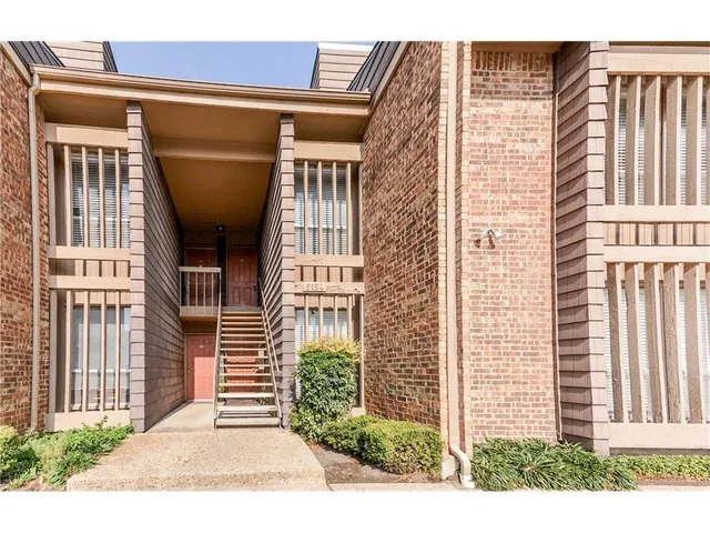$1,600 | 5154 Amesbury Drive, Unit 227, Dallas, TX 75206