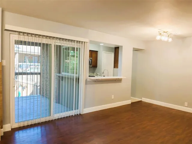$1,600 | 5154 Amesbury Drive, Unit 227, Dallas, TX 75206