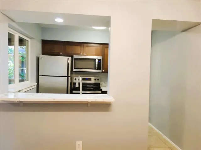 $1,600 | 5154 Amesbury Drive, Unit 227, Dallas, TX 75206
