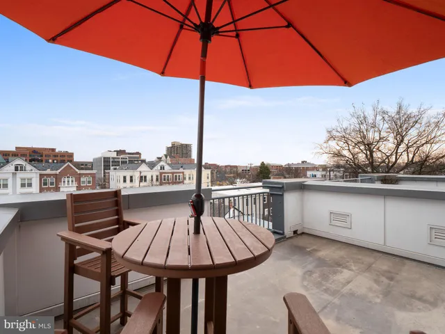 $1,099,000 | 918 Pete Jones Way, Alexandria, VA 22314