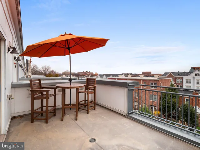 $1,099,000 | 918 Pete Jones Way, Alexandria, VA 22314