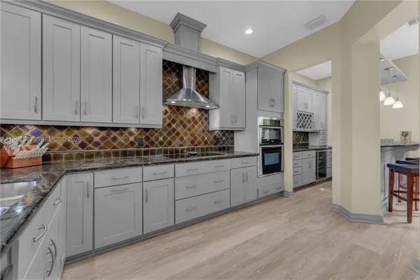 $1,400,000 | 3973 Southwest 140th Avenue, Davie, FL 33330