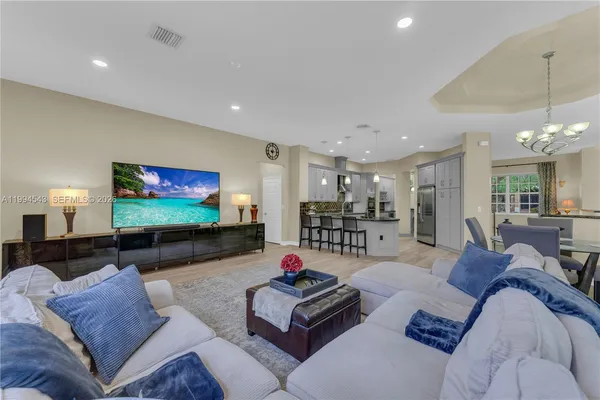 $1,400,000 | 3973 Southwest 140th Avenue, Davie, FL 33330