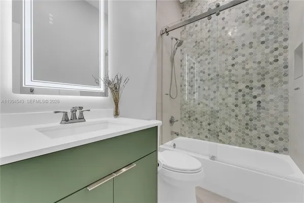 $1,400,000 | 3973 Southwest 140th Avenue, Davie, FL 33330